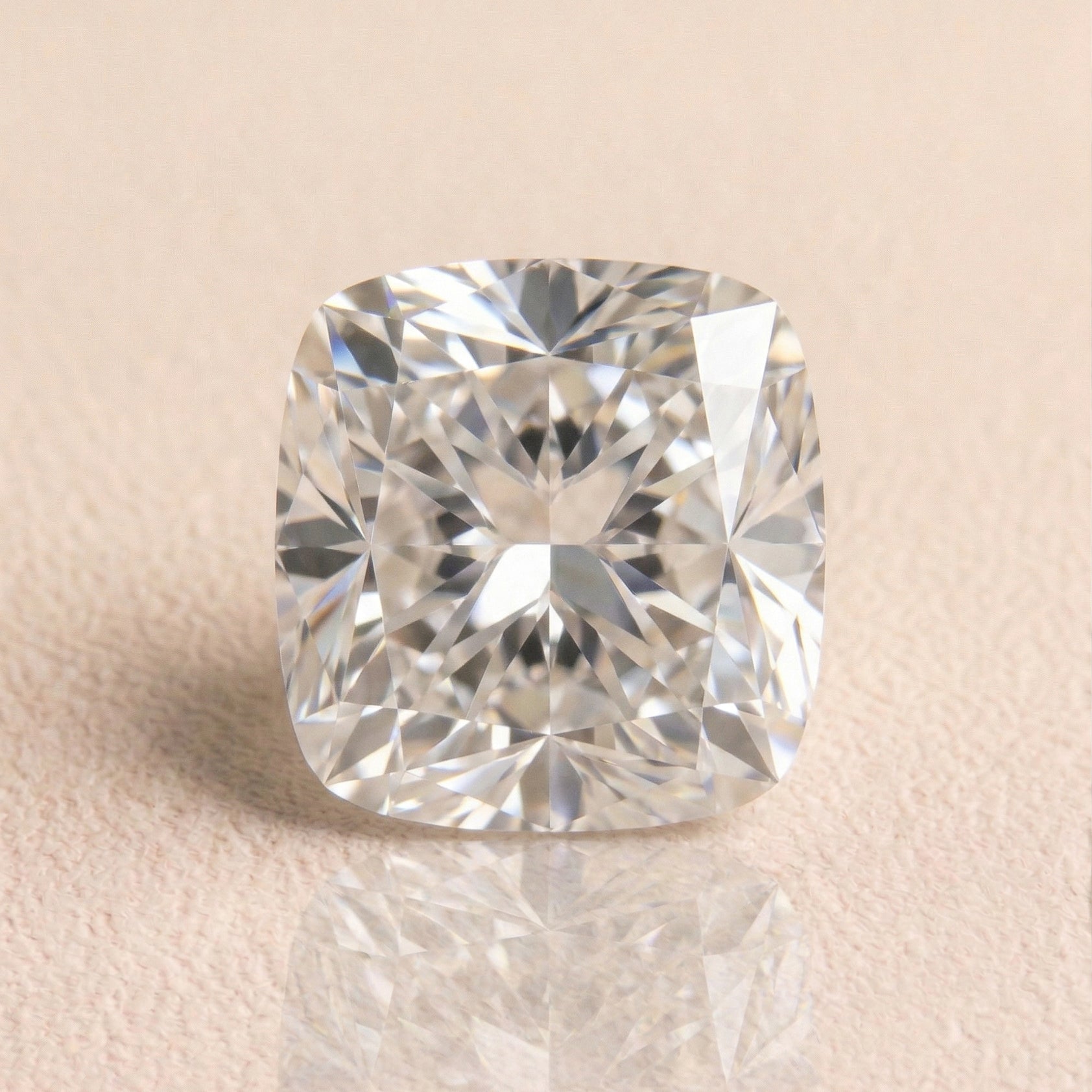 Cushion Cut Diamond | Lab grown Solitaire