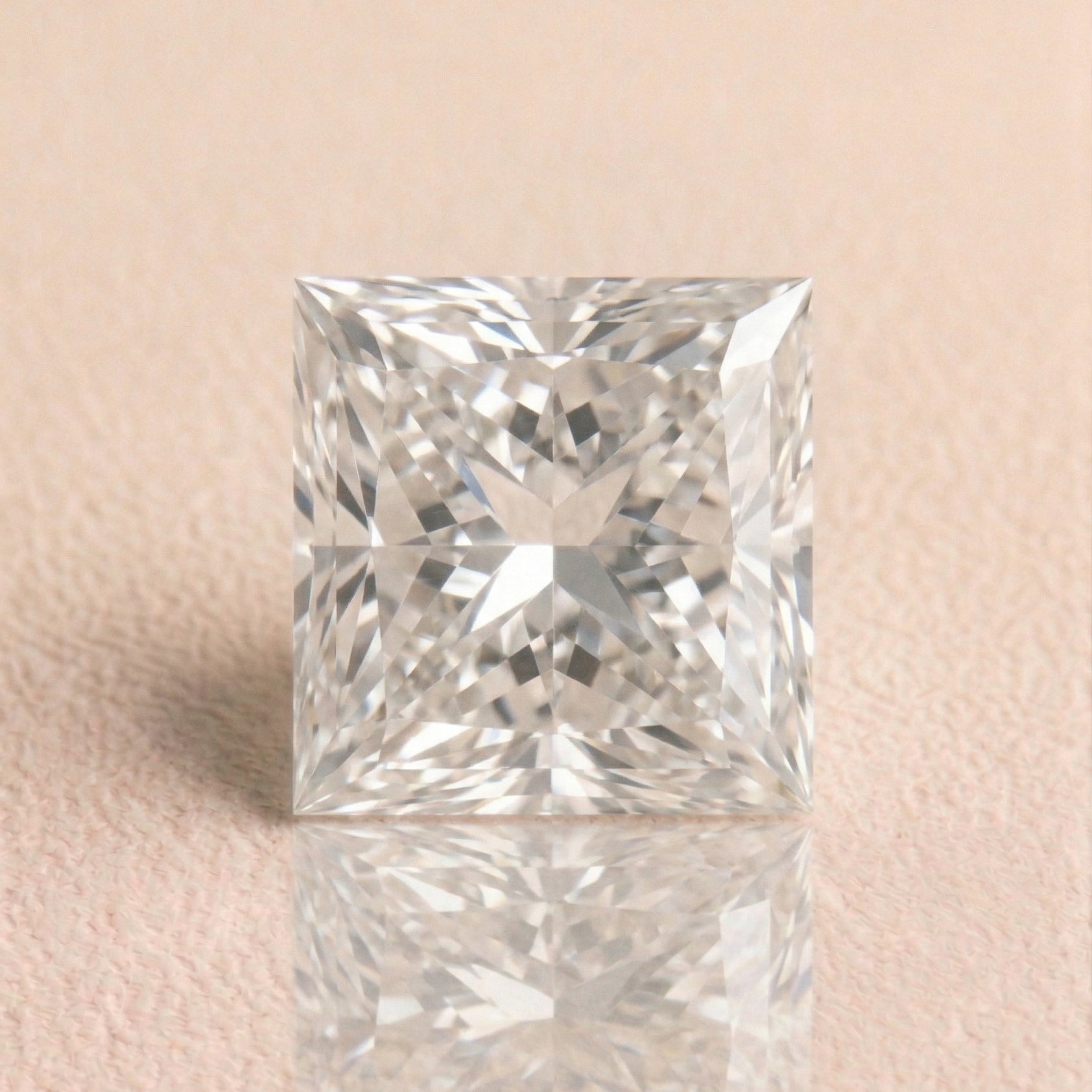 Princess Cut Diamond | Lab grown Solitaire